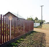 Фото 1 забора из штакетника, Челябинская область, город Златоуст
